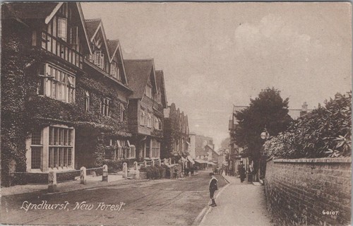Hampshire postcard lyndhurst - hampshire,